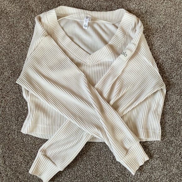Alo Yoga - Ivory cropped sweater - Size XS - Picture 6 of 6